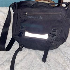 Patagonia mini messenger bag